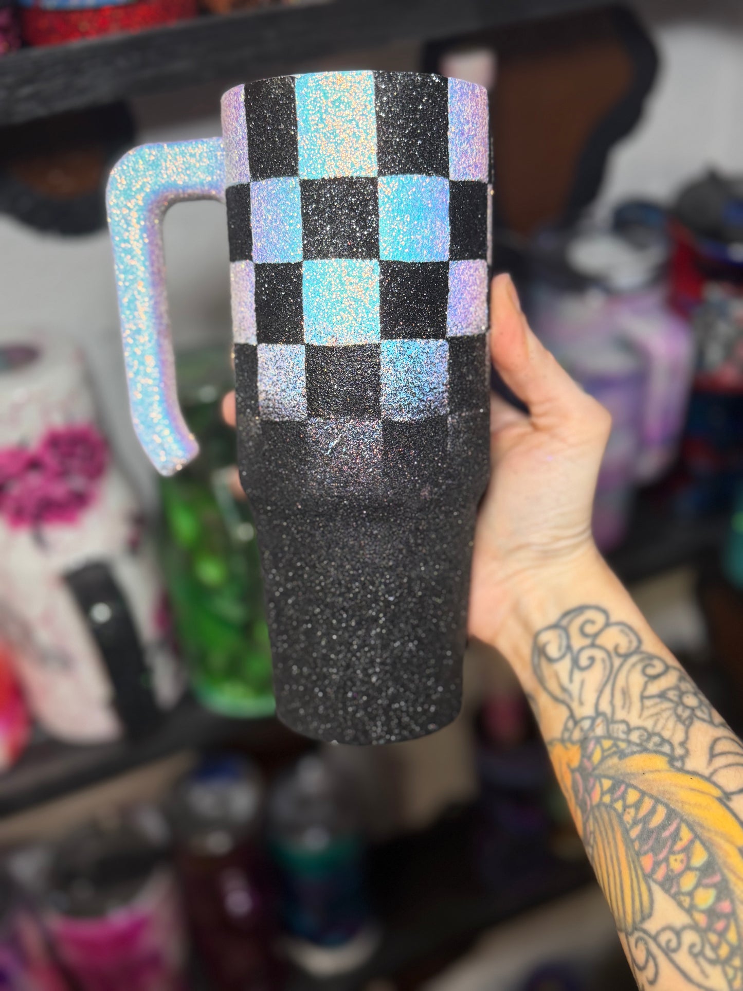 30 oz grippy black and white checkered .