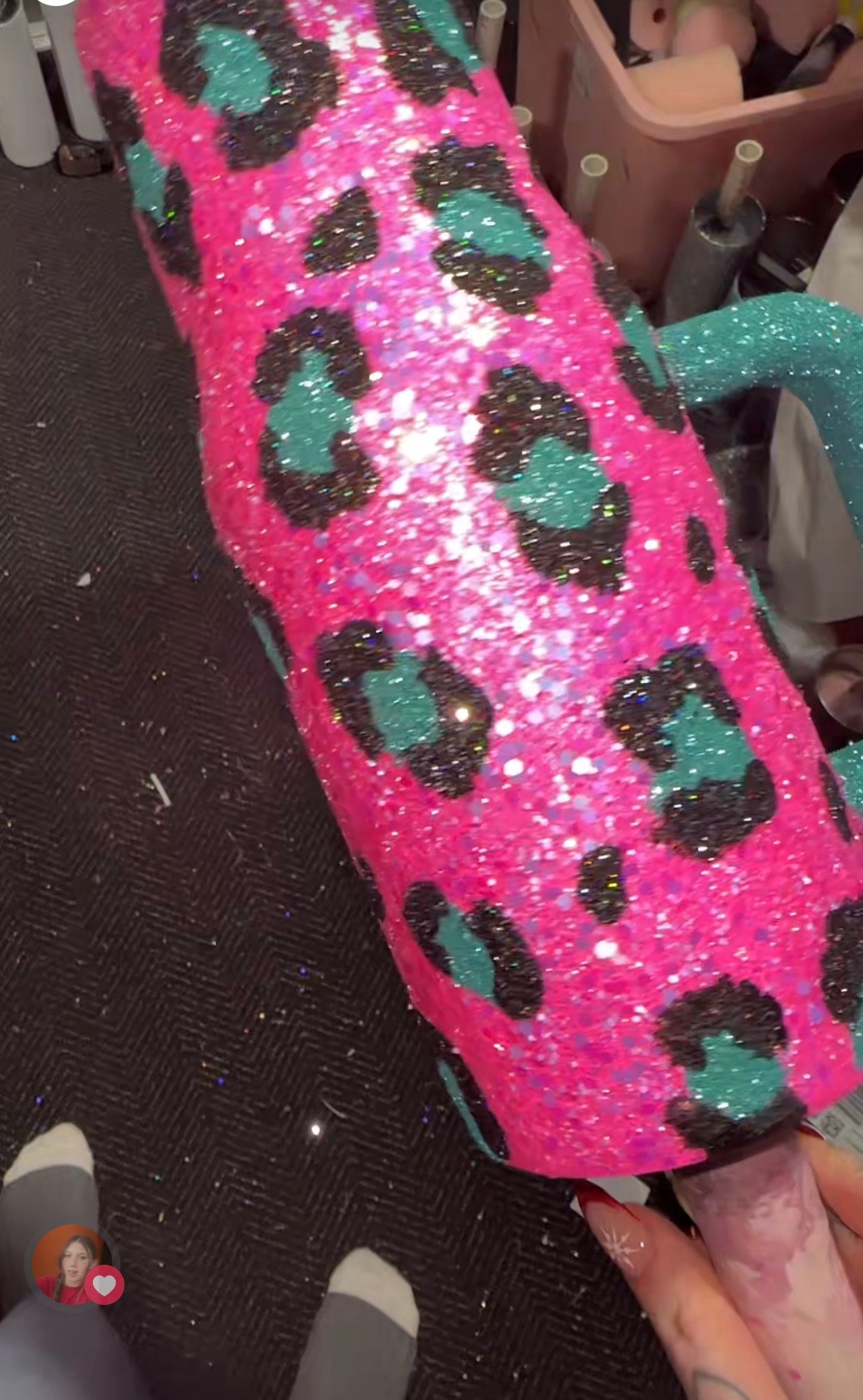 40 oz- teal /pink leopard print flip lid