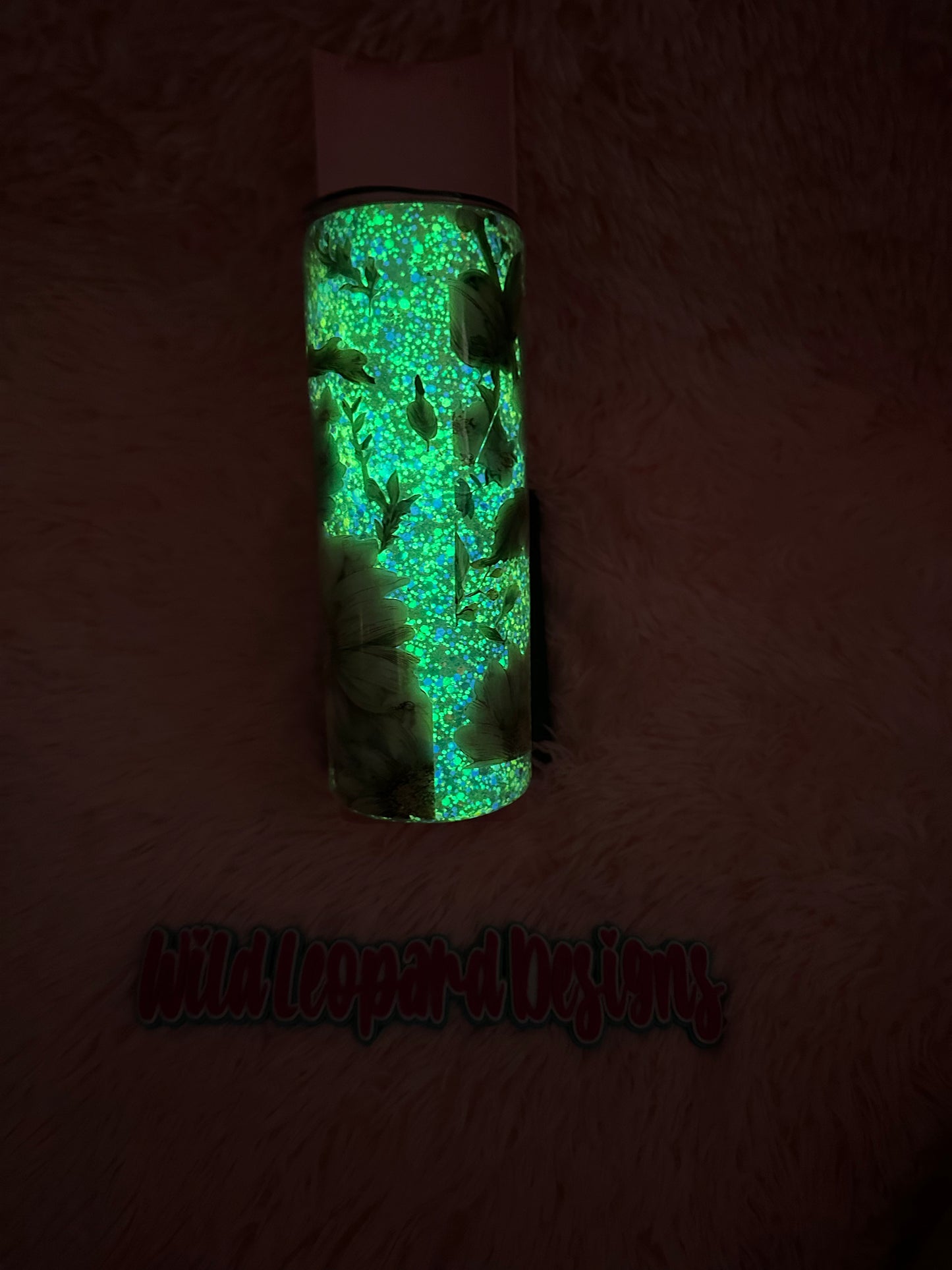 Sss- 20 oz glows