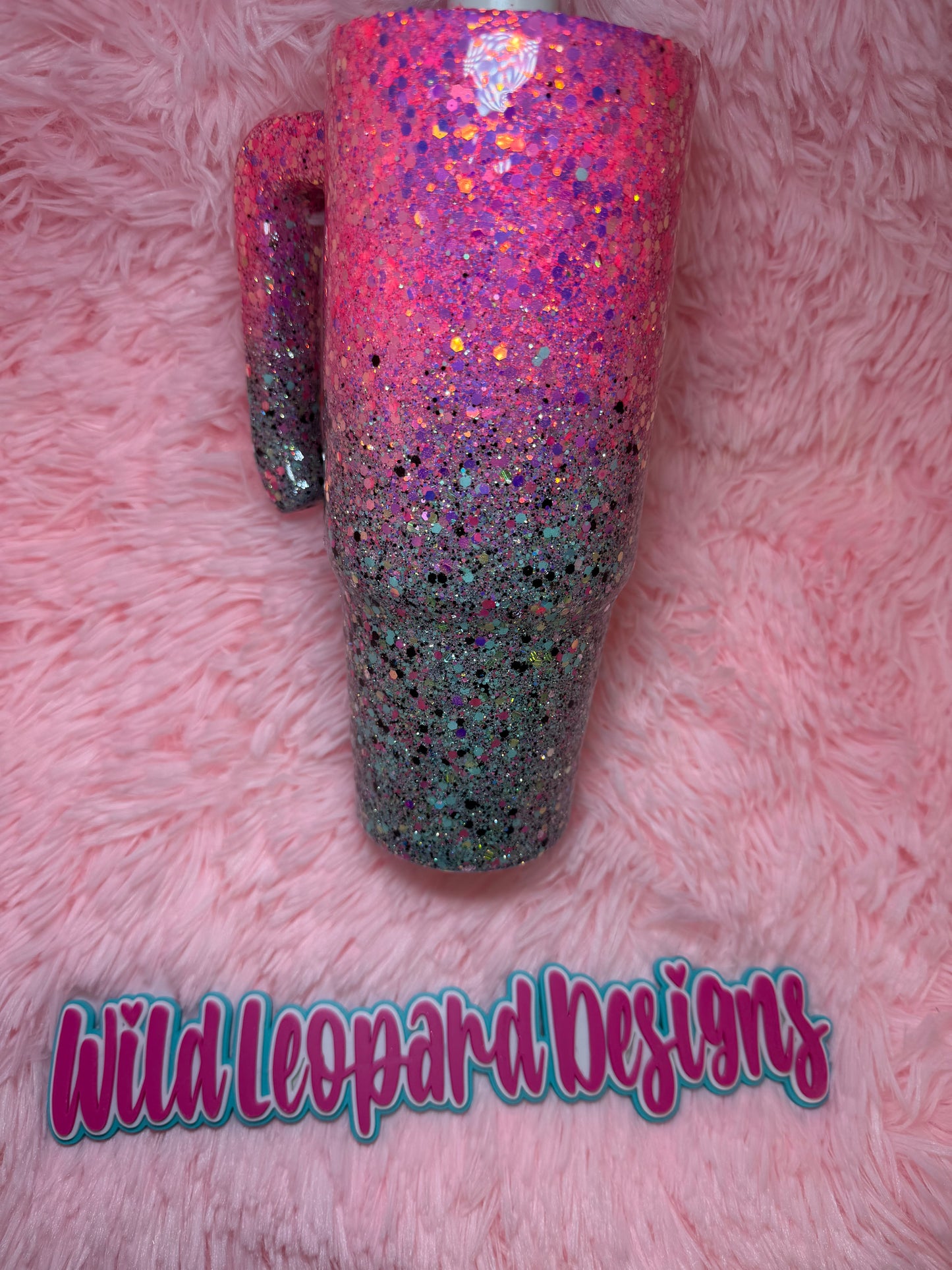 30 oz grippy - teal and pink