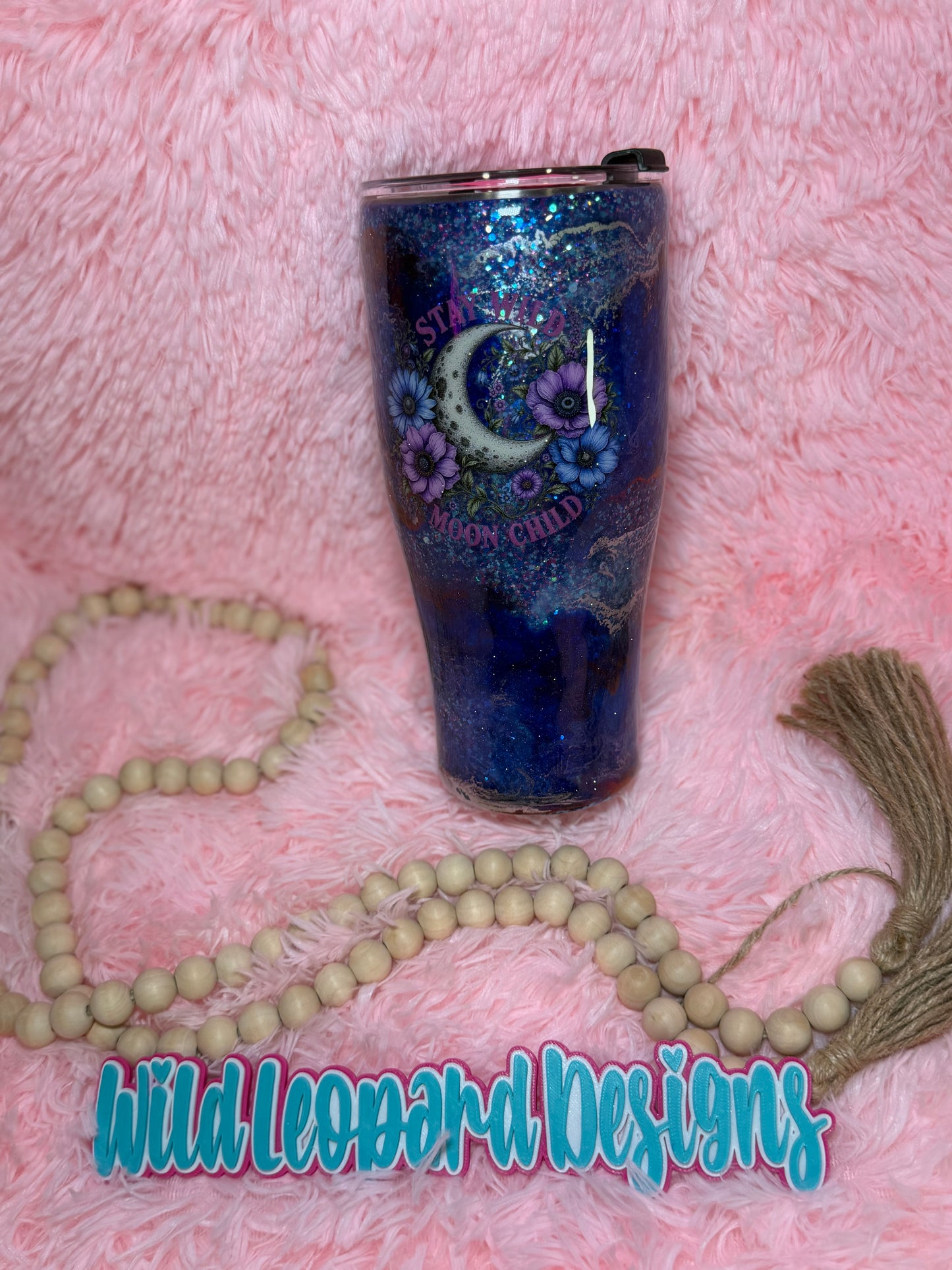 39- 32 oz cofffee caddy stay wild moon child blue purple