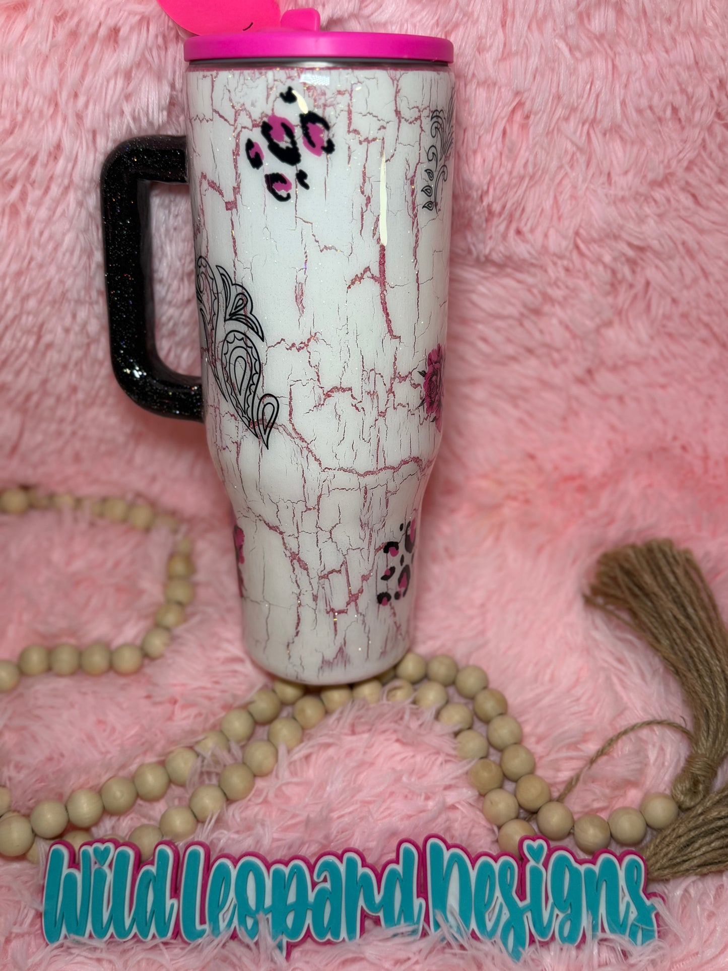 19- 40 oz pink western flip lid