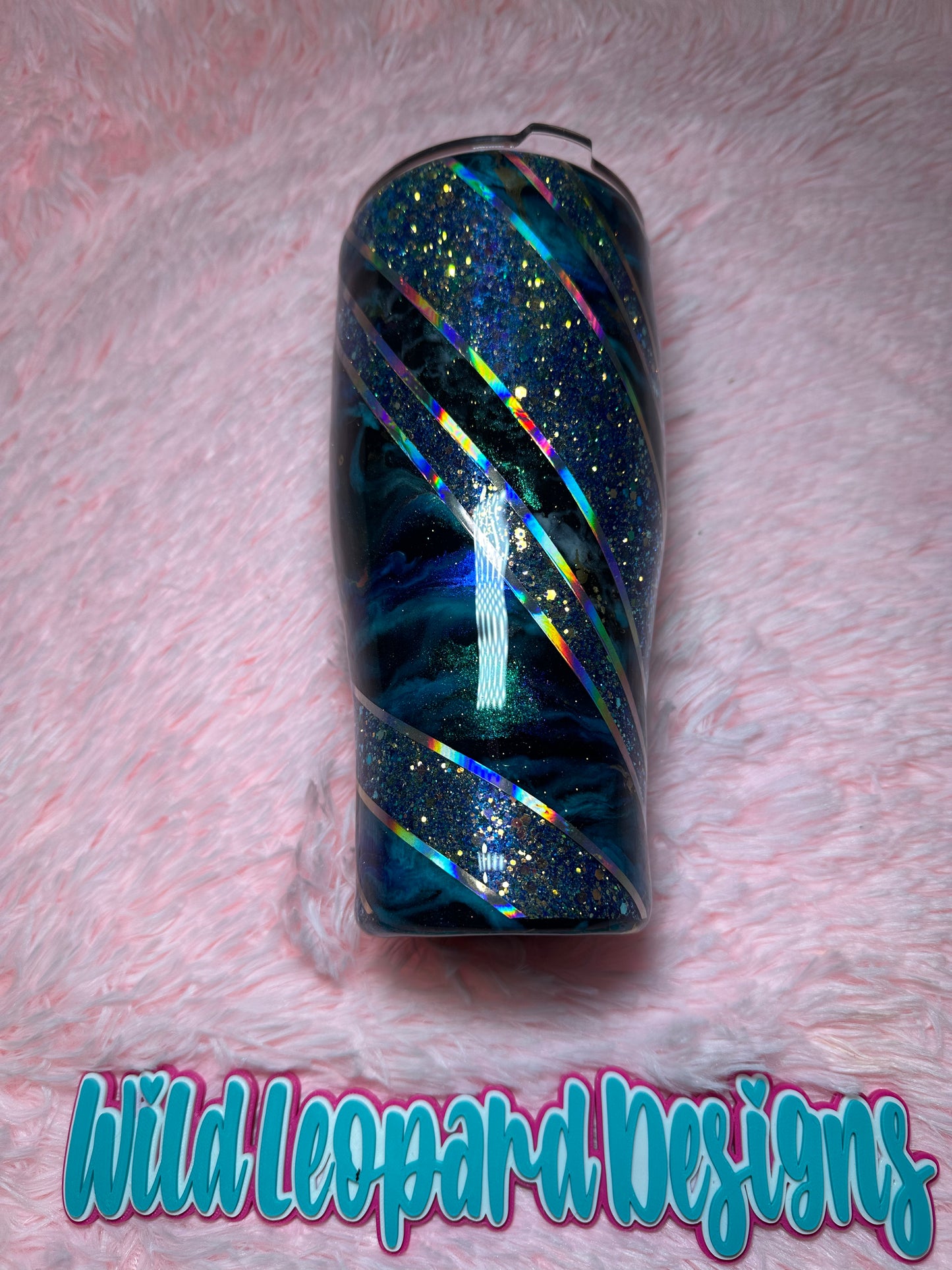 #68- 32 oz coffee caddy blue twister leopard