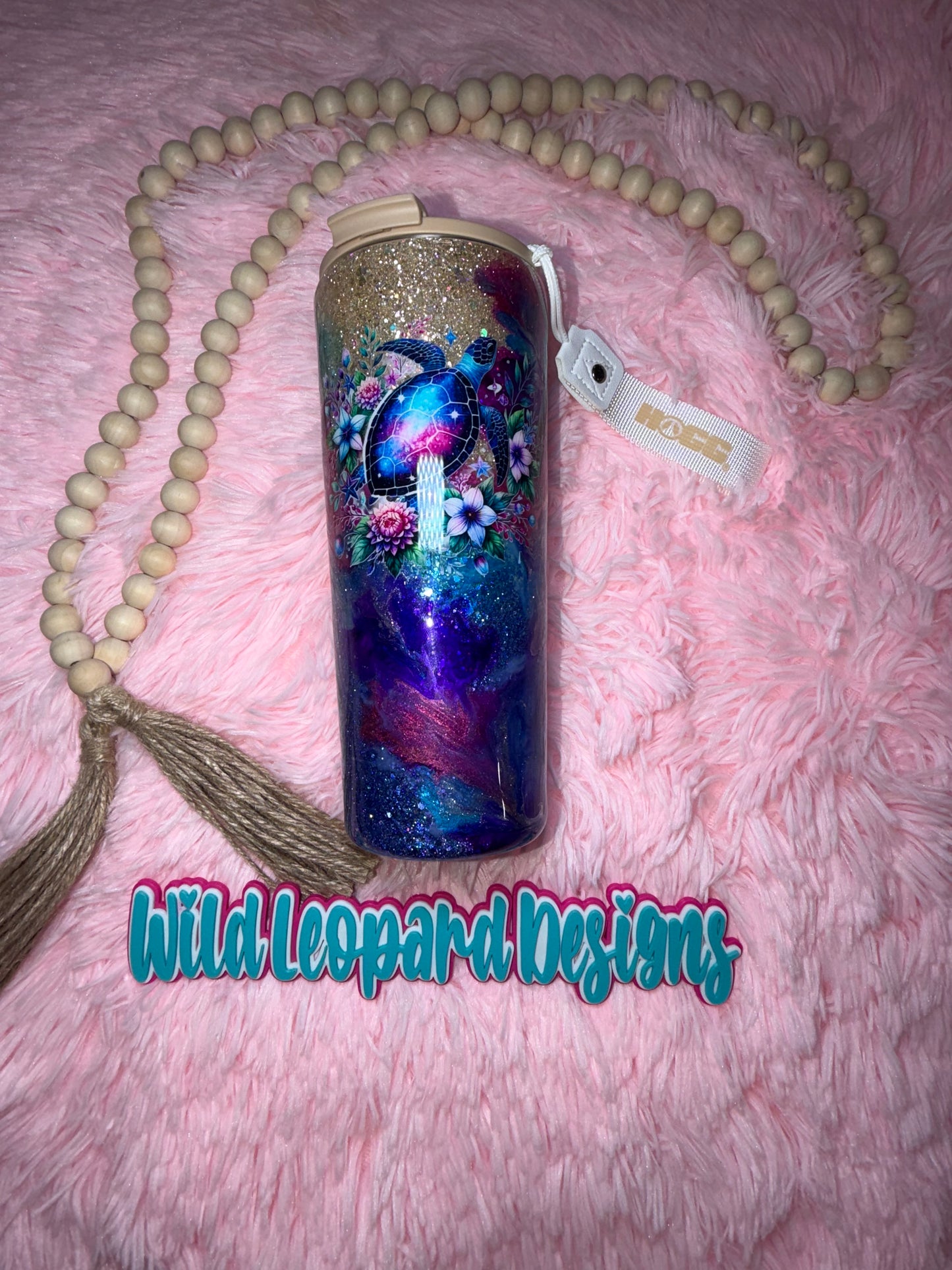 49-24 oz flip lid Turtle