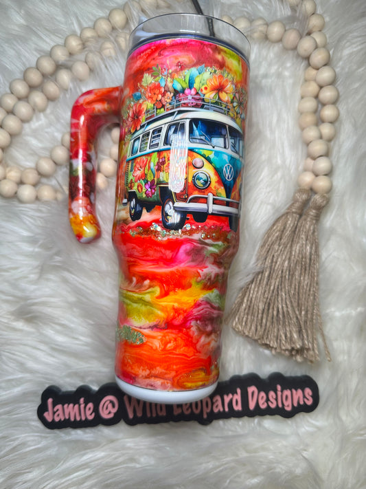 Ls # 31 - 30 oz handle (bottom has storage and twist on and off)