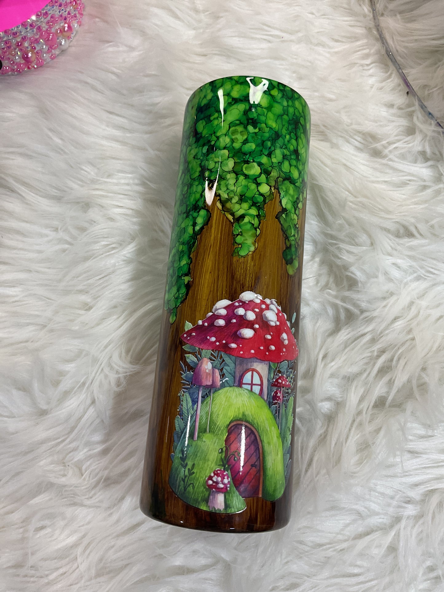 Mushroom house wood grain