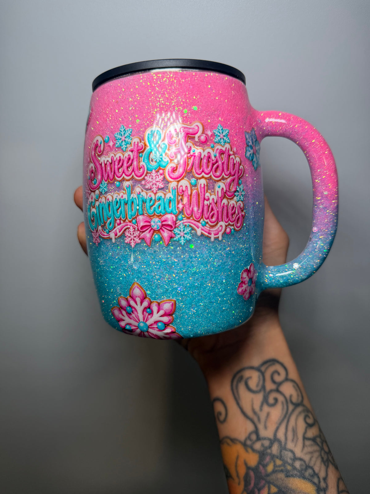 14 Oz - pink teal gingerbread