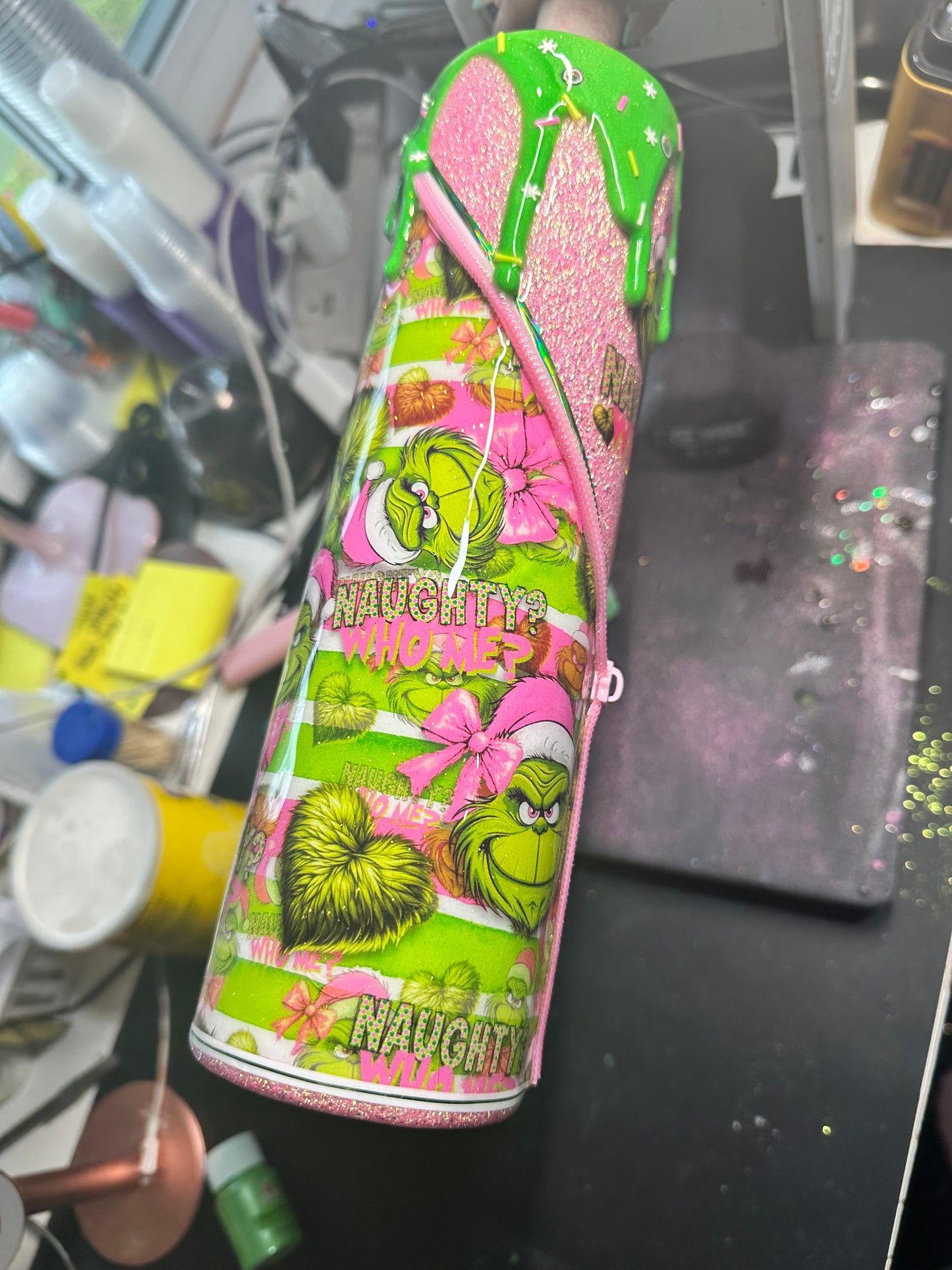 32 oz tipsy pink and green man