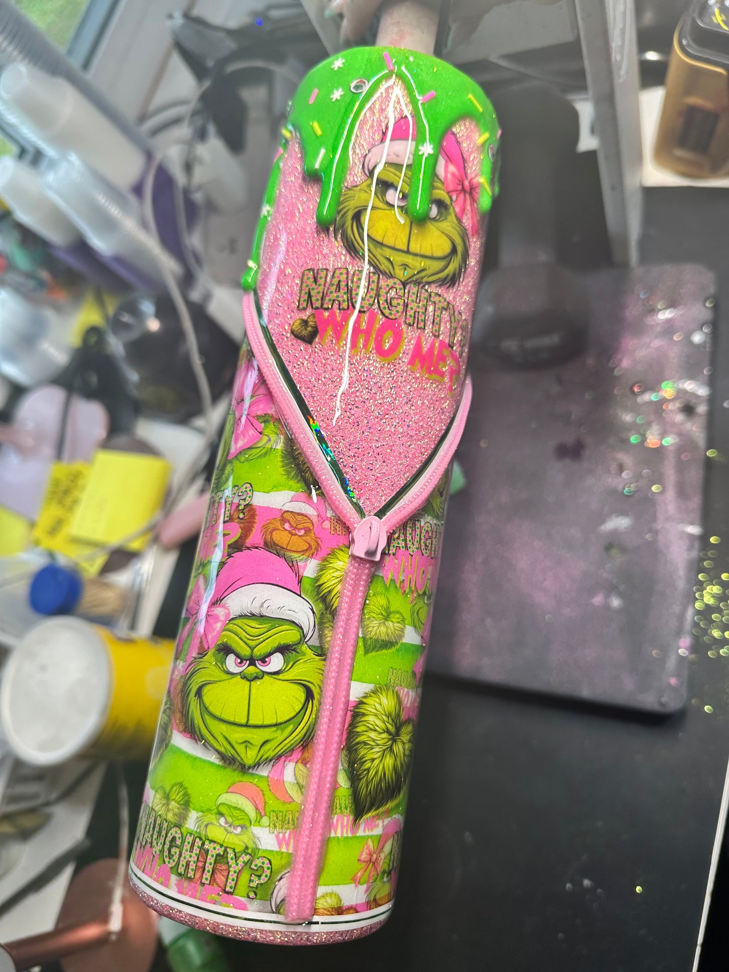 32 oz tipsy pink and green man