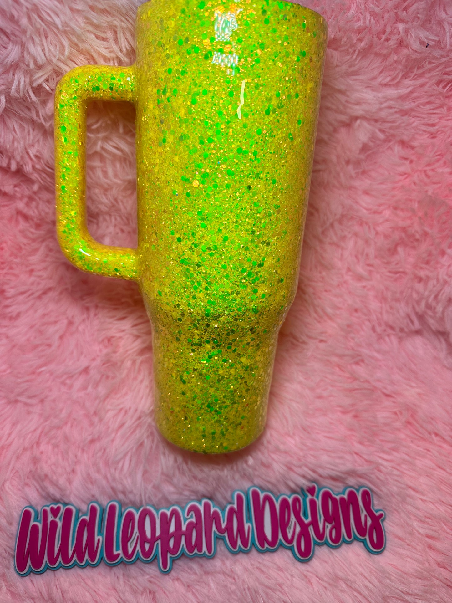 40 oz - ( bright yellow w/ flip lid )