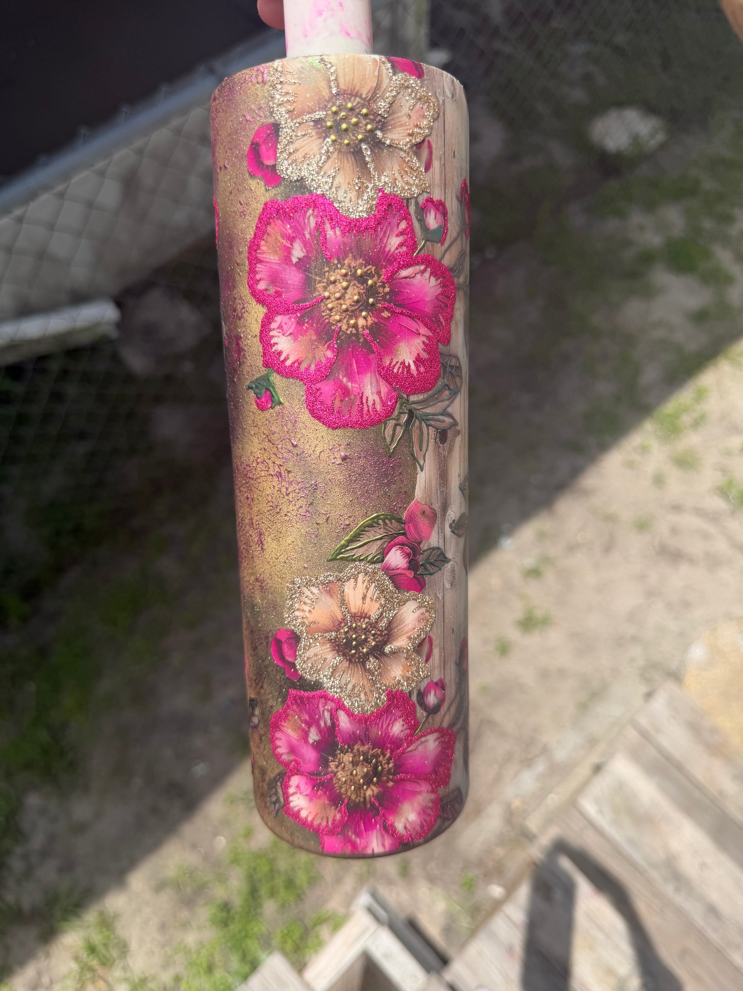 30 oz pink hand glitter
