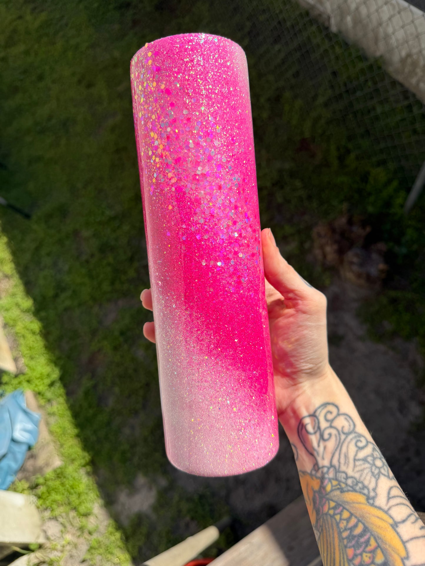 32 oz tipsy - pink swirl
