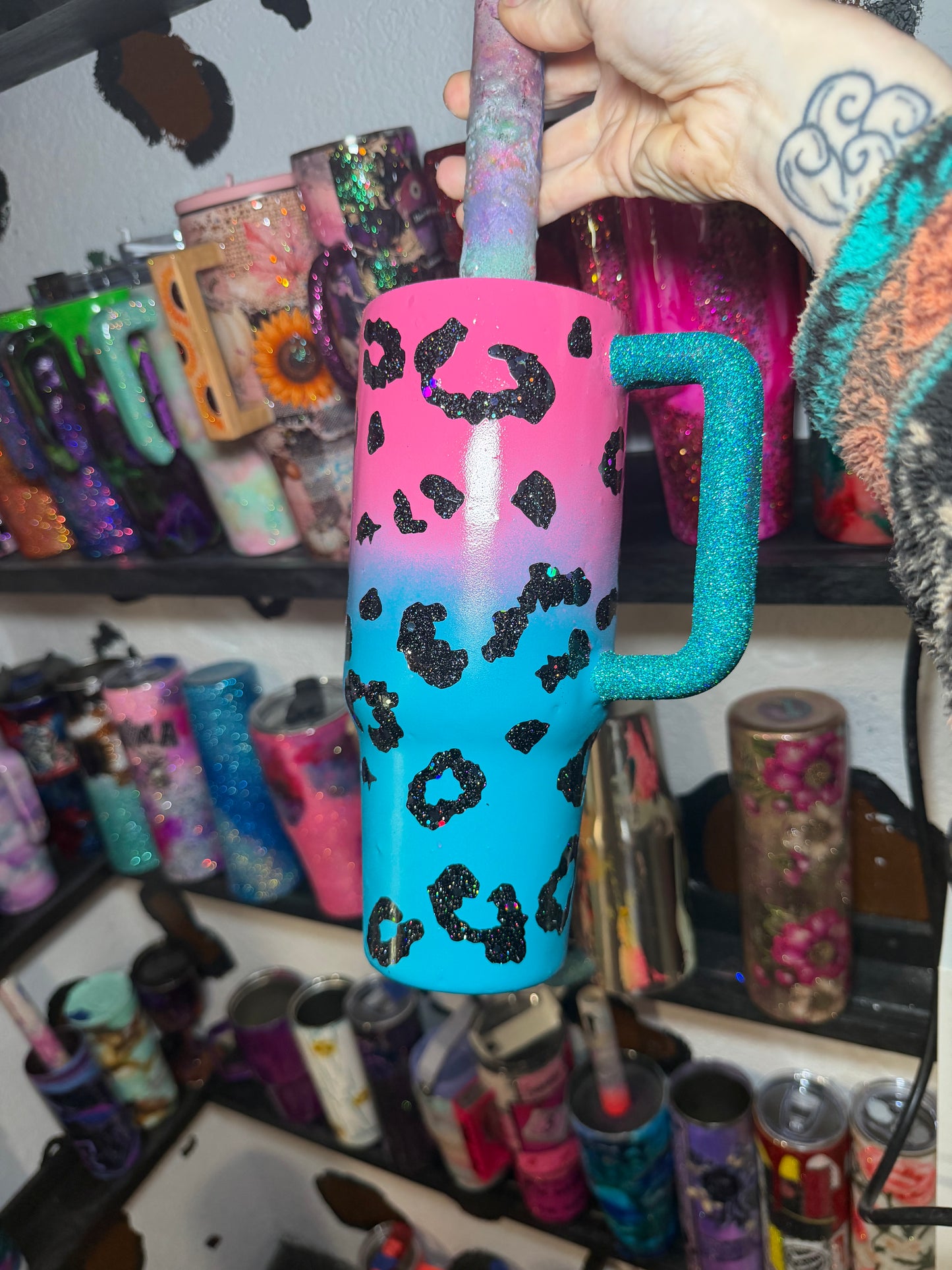 40 oz , teal pink leopard with black glitter