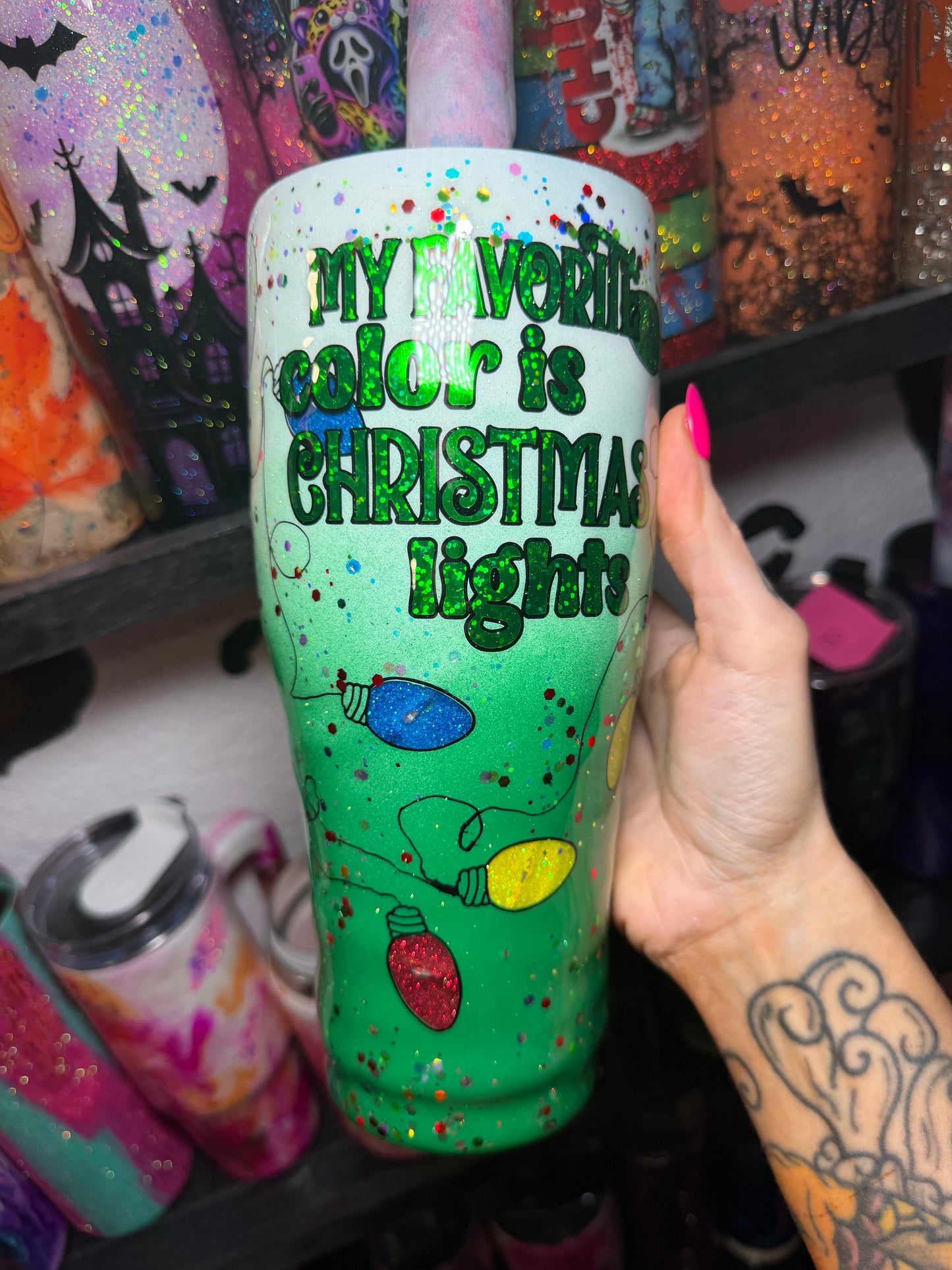 32 oz coffee caddy , green . My favorite color is Christmas light / light up tumbler rts