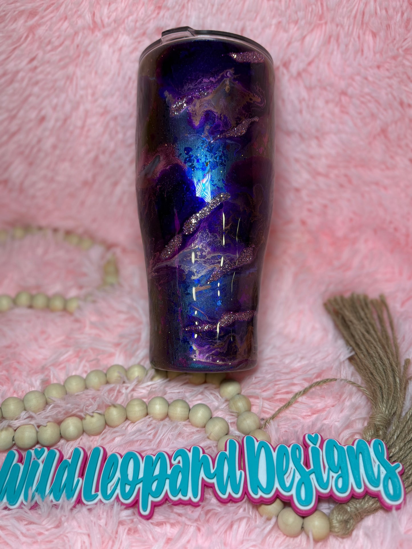 75- 32 oz coffee caddy not all who wander are lost purple pink butterfly